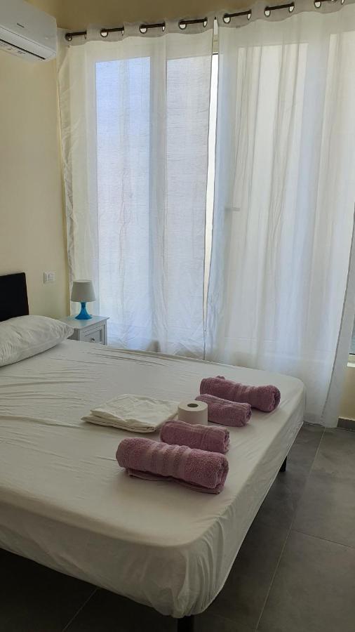Fagicamera Hotel Олбия Екстериор снимка