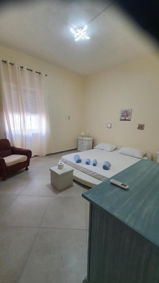 Fagicamera Hotel Олбия Екстериор снимка
