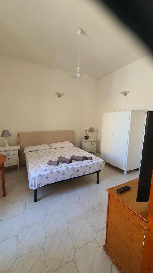 Fagicamera Hotel Олбия Екстериор снимка