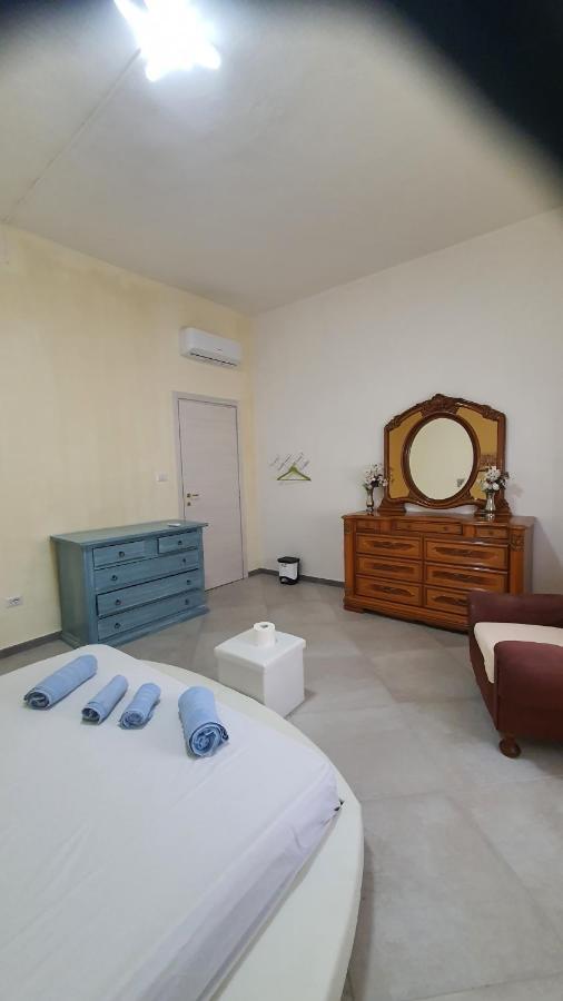 Fagicamera Hotel Олбия Екстериор снимка
