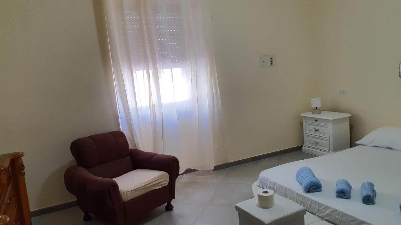 Fagicamera Hotel Олбия Екстериор снимка