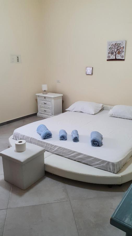 Fagicamera Hotel Олбия Екстериор снимка